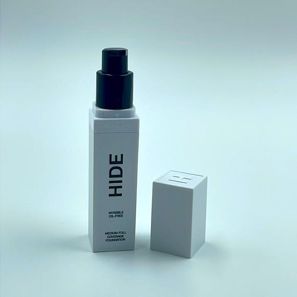 Hide Foundation - Mocha (NWT) - Picture 4 of 5